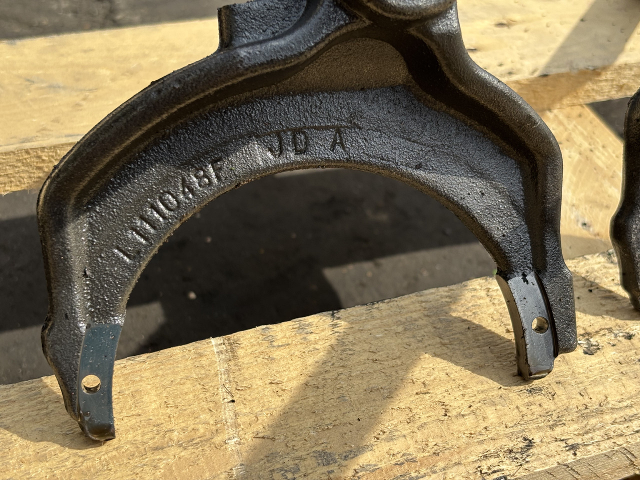 John Deere 6630 5620 5720 5820 Przełącznik Widełki  L111048 - Kvačilo i dijelovi za Poljoprivredni strojevi: slika  John Deere 6630 5620 5720 5820 Przełącznik Widełki  L111048 - Kvačilo i dijelovi za Poljoprivredni strojevi John Deere 6630 5620 5720 5820 Przełącznik Widełki  L111048 - Kvačilo i dijelovi za Poljoprivredni strojevi: slika  John Deere 6630 5620 5720 5820 Przełącznik Widełki  L111048 - Kvačilo i dijelovi za Poljoprivredni strojevi