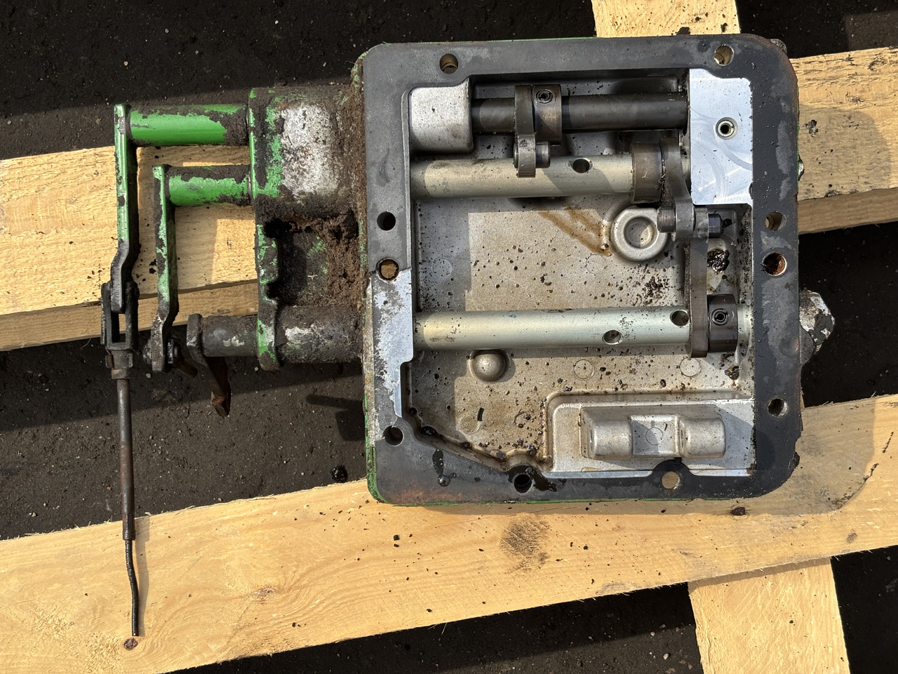 John Deere 6630 Zespół Zmiany Biegów L167547 - Ručica mjenjača za Poljoprivredni strojevi: slika John Deere 6630 Zespół Zmiany Biegów L167547 - Ručica mjenjača za Poljoprivredni strojevi John Deere 6630 Zespół Zmiany Biegów L167547 - Ručica mjenjača za Poljoprivredni strojevi: slika John Deere 6630 Zespół Zmiany Biegów L167547 - Ručica mjenjača za Poljoprivredni strojevi