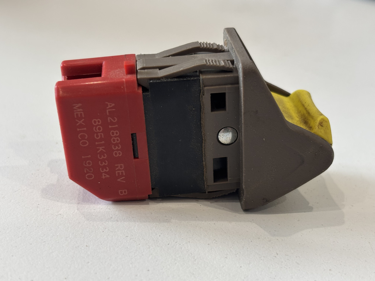 John Deere 6M 6R 6xxx Przełącznik Sterowania WOM AL218838 - Električni sustav za Poljoprivredni strojevi: slika John Deere 6M 6R 6xxx Przełącznik Sterowania WOM AL218838 - Električni sustav za Poljoprivredni strojevi John Deere 6M 6R 6xxx Przełącznik Sterowania WOM AL218838 - Električni sustav za Poljoprivredni strojevi: slika John Deere 6M 6R 6xxx Przełącznik Sterowania WOM AL218838 - Električni sustav za Poljoprivredni strojevi