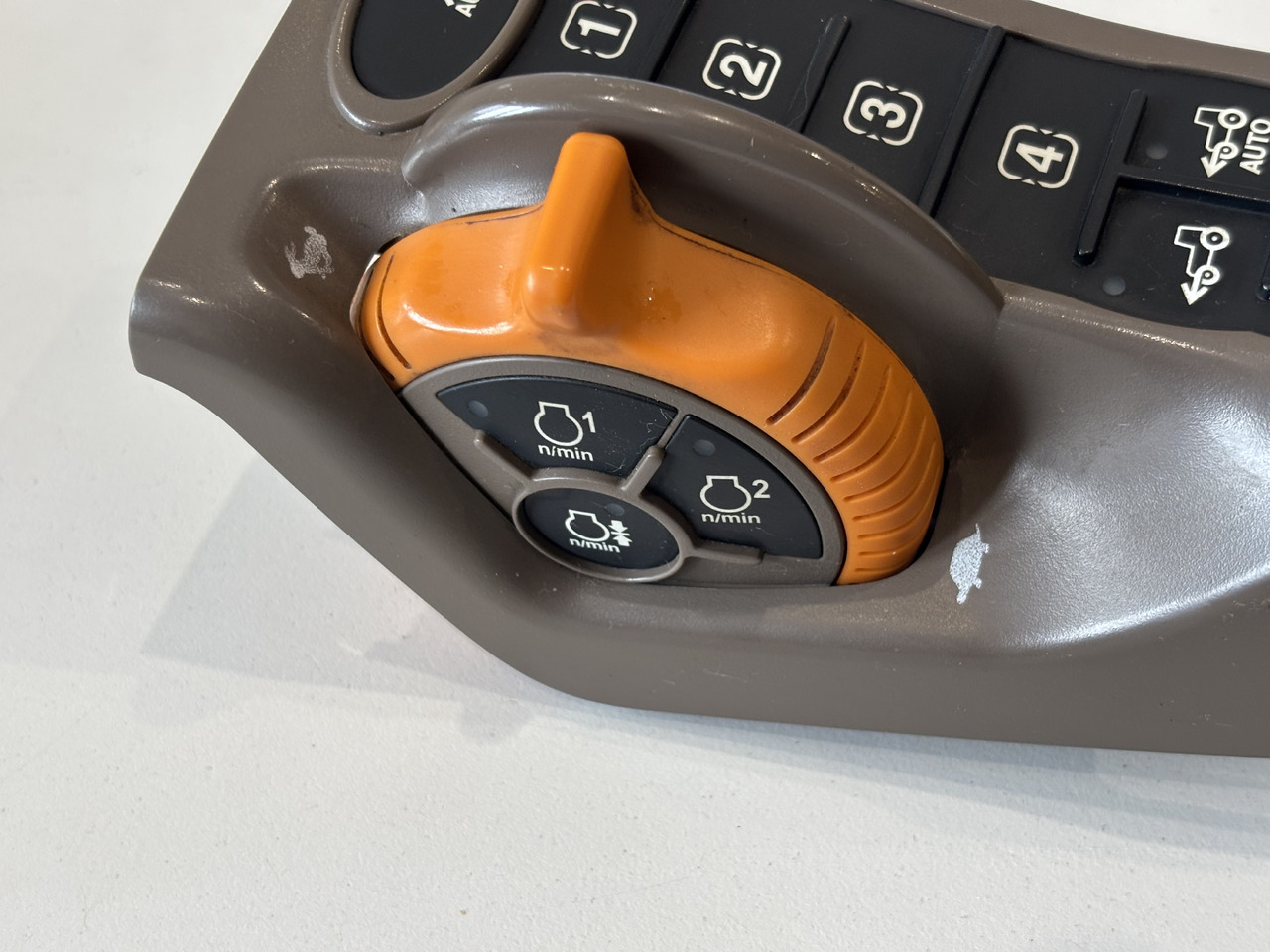 John Deere 6R 6xxx Sterownik Regulator Pokrętło Sterowania Prędkością Silnika AL223086 - Električni sustav za Poljoprivredni strojevi: slika John Deere 6R 6xxx Sterownik Regulator Pokrętło Sterowania Prędkością Silnika AL223086 - Električni sustav za Poljoprivredni strojevi John Deere 6R 6xxx Sterownik Regulator Pokrętło Sterowania Prędkością Silnika AL223086 - Električni sustav za Poljoprivredni strojevi: slika John Deere 6R 6xxx Sterownik Regulator Pokrętło Sterowania Prędkością Silnika AL223086 - Električni sustav za Poljoprivredni strojevi