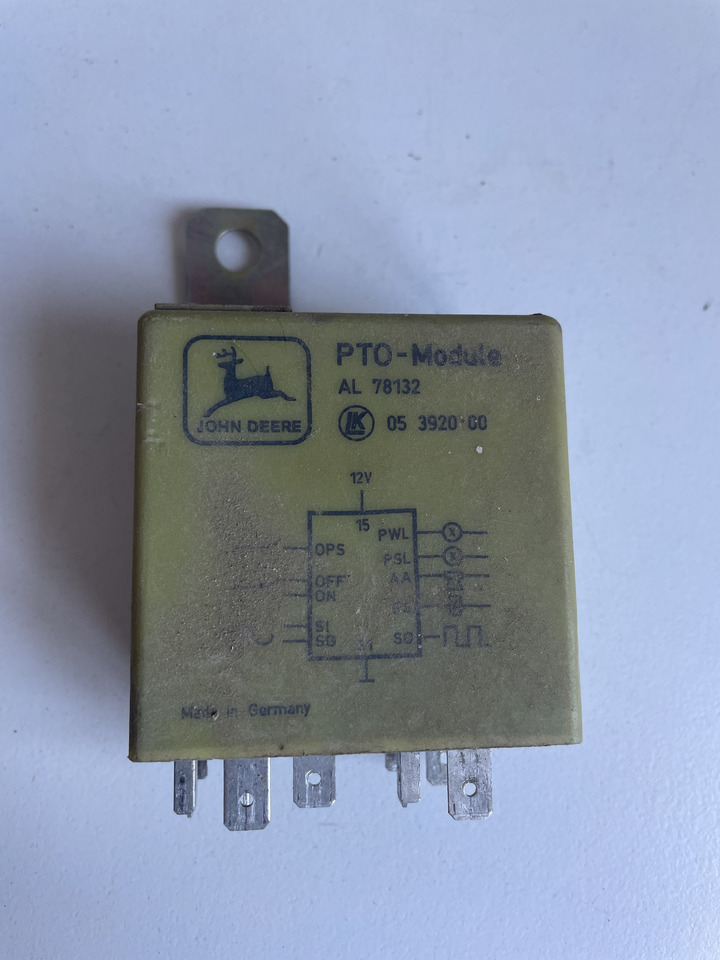 John Deere 6xxx - sterownik moduł PTO AL78132 - Električni sustav za Poljoprivredni strojevi: slika John Deere 6xxx - sterownik moduł PTO AL78132 - Električni sustav za Poljoprivredni strojevi John Deere 6xxx - sterownik moduł PTO AL78132 - Električni sustav za Poljoprivredni strojevi: slika John Deere 6xxx - sterownik moduł PTO AL78132 - Električni sustav za Poljoprivredni strojevi