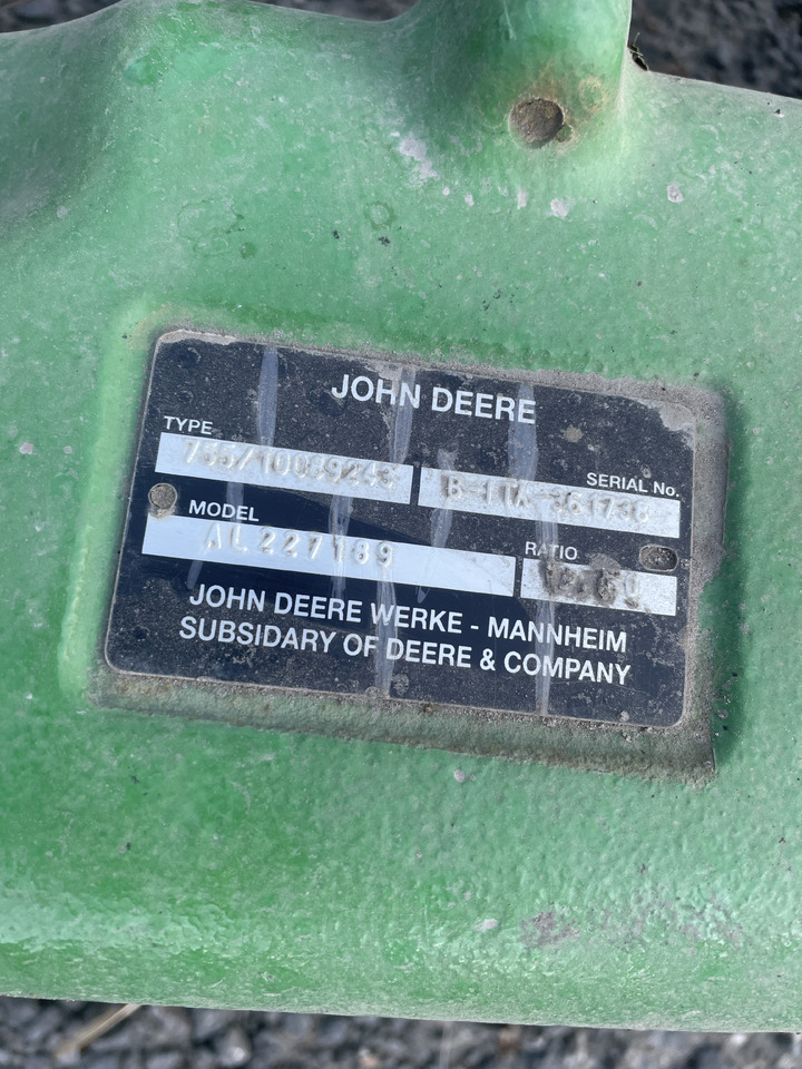Prednja osovina za Poljoprivredni strojevi John Deere 6xxxM 6xxxR - oś przednia - części AL227189 755/10089243: slika Prednja osovina za Poljoprivredni strojevi John Deere 6xxxM 6xxxR - oś przednia - części AL227189 755/10089243