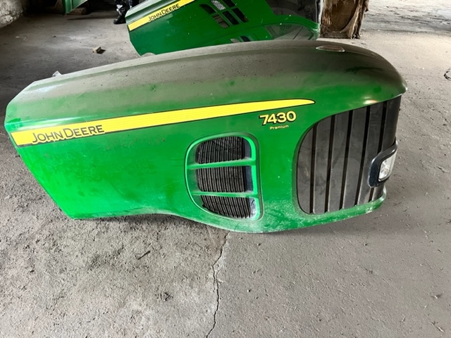 John Deere 7430 Pokrywa Maska silnika AL175336 - Hauba za Traktor: slika John Deere 7430 Pokrywa Maska silnika AL175336 - Hauba za Traktor John Deere 7430 Pokrywa Maska silnika AL175336 - Hauba za Traktor: slika John Deere 7430 Pokrywa Maska silnika AL175336 - Hauba za Traktor