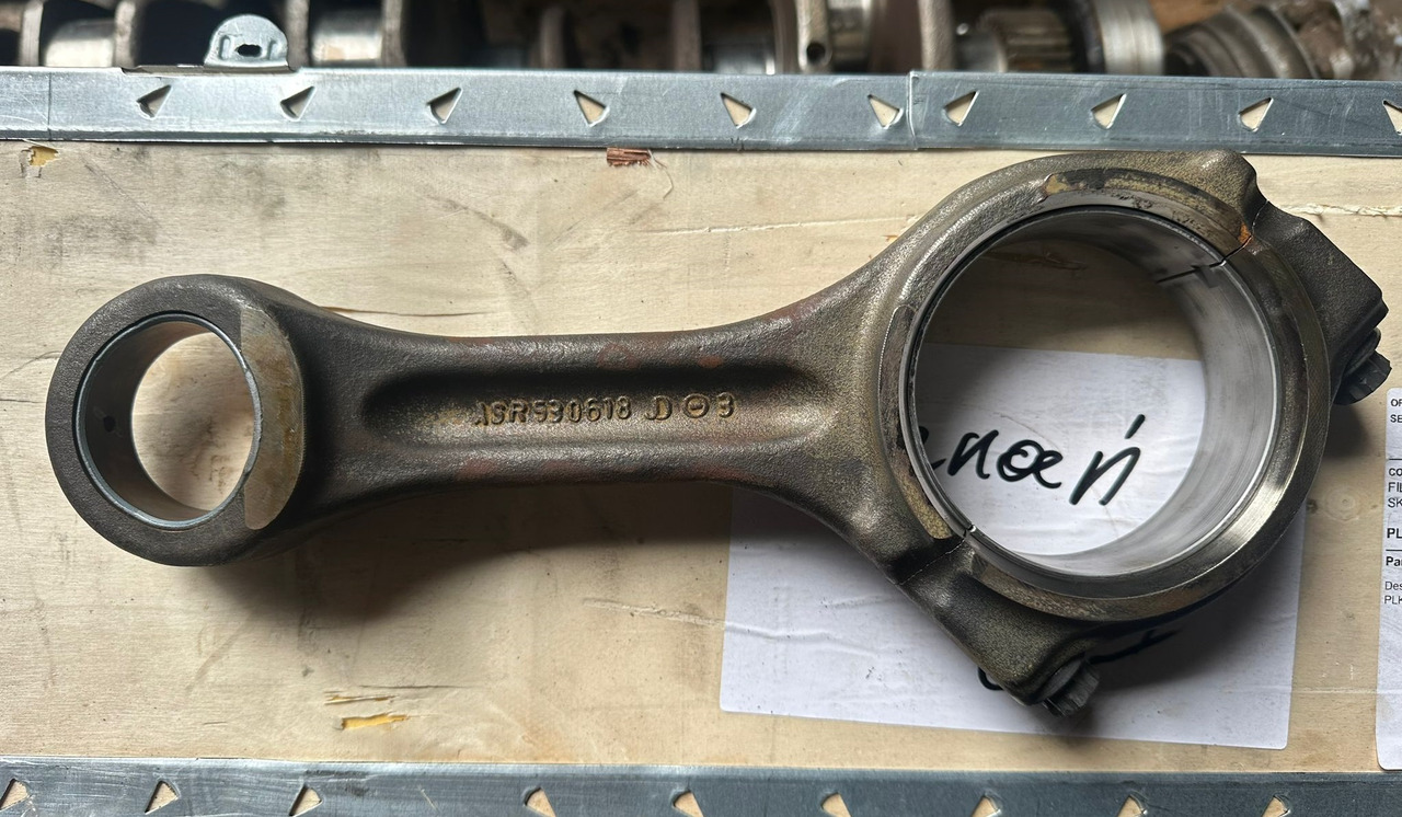 John Deere 8345R 7230R 7250R Korbowód Korbowody R530618 RE537877 RE565318 - Klipnjača za Poljoprivredni strojevi: slika John Deere 8345R 7230R 7250R Korbowód Korbowody R530618 RE537877 RE565318 - Klipnjača za Poljoprivredni strojevi John Deere 8345R 7230R 7250R Korbowód Korbowody R530618 RE537877 RE565318 - Klipnjača za Poljoprivredni strojevi: slika John Deere 8345R 7230R 7250R Korbowód Korbowody R530618 RE537877 RE565318 - Klipnjača za Poljoprivredni strojevi