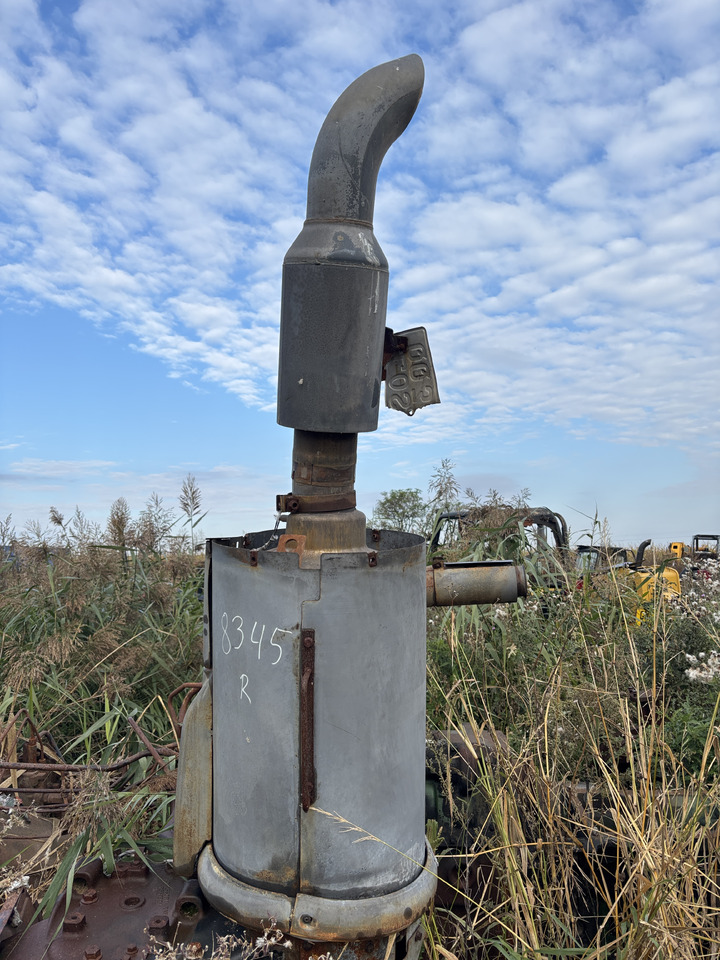 John Deere 8345R - tłumik wydech RE572555 RE574595 RE561385 - Prigušni lonac za Poljoprivredni strojevi: slika John Deere 8345R - tłumik wydech RE572555 RE574595 RE561385 - Prigušni lonac za Poljoprivredni strojevi John Deere 8345R - tłumik wydech RE572555 RE574595 RE561385 - Prigušni lonac za Poljoprivredni strojevi: slika John Deere 8345R - tłumik wydech RE572555 RE574595 RE561385 - Prigušni lonac za Poljoprivredni strojevi