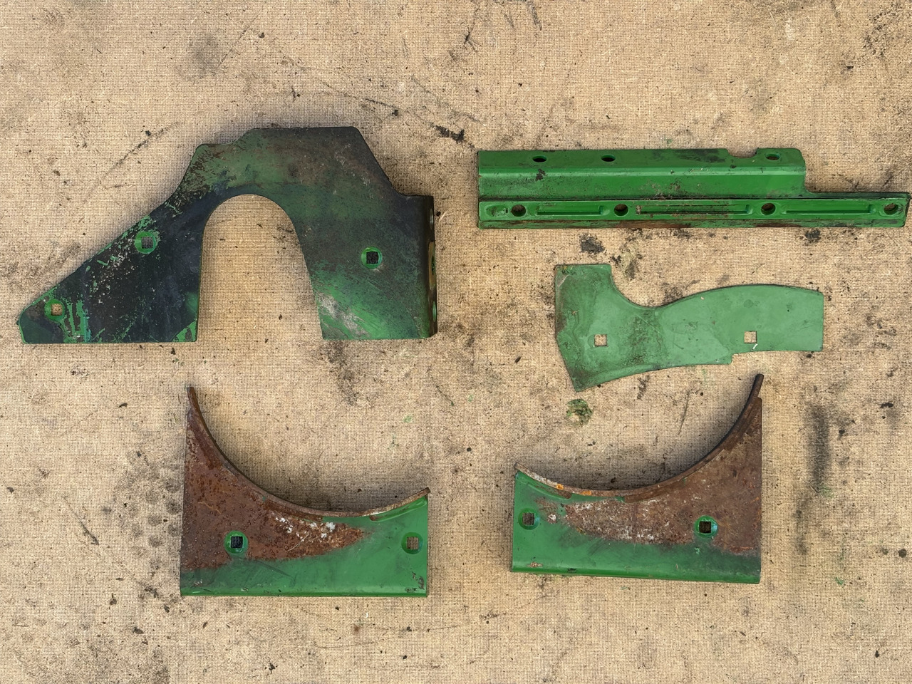 John Deere 8600 Obudowa Osłona Metalowa Owiewka - Karoserija i eksterijer za Poljoprivredni strojevi: slika John Deere 8600 Obudowa Osłona Metalowa Owiewka - Karoserija i eksterijer za Poljoprivredni strojevi John Deere 8600 Obudowa Osłona Metalowa Owiewka - Karoserija i eksterijer za Poljoprivredni strojevi: slika John Deere 8600 Obudowa Osłona Metalowa Owiewka - Karoserija i eksterijer za Poljoprivredni strojevi