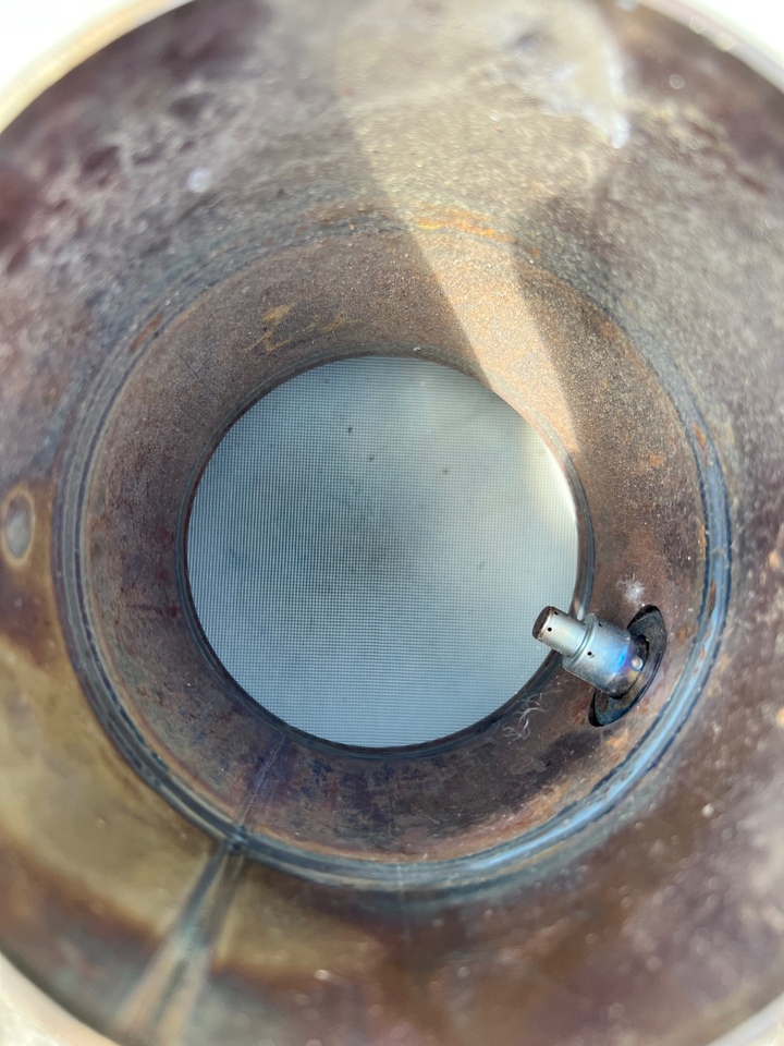 John Deere Katalizator DZ100798 - Katalizator za Poljoprivredni strojevi: slika John Deere Katalizator DZ100798 - Katalizator za Poljoprivredni strojevi John Deere Katalizator DZ100798 - Katalizator za Poljoprivredni strojevi: slika John Deere Katalizator DZ100798 - Katalizator za Poljoprivredni strojevi