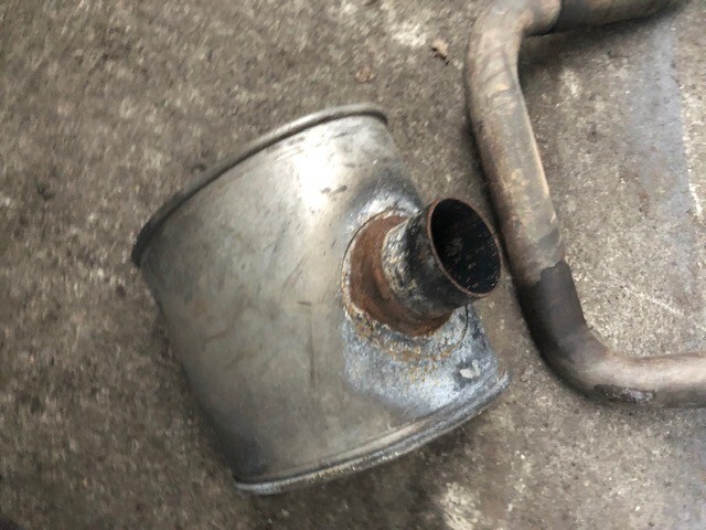 John Deere Tłumik - 6100 | 6200 | 6300 | 6400 - Prigušni lonac za Poljoprivredni strojevi: slika John Deere Tłumik - 6100 | 6200 | 6300 | 6400 - Prigušni lonac za Poljoprivredni strojevi John Deere Tłumik - 6100 | 6200 | 6300 | 6400 - Prigušni lonac za Poljoprivredni strojevi: slika John Deere Tłumik - 6100 | 6200 | 6300 | 6400 - Prigušni lonac za Poljoprivredni strojevi