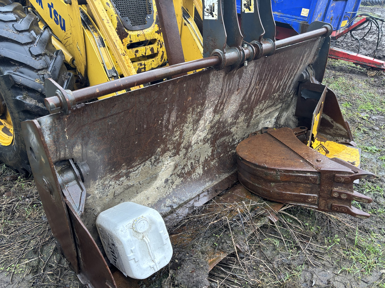 Komatsu WB93 WB97 WB 93 97 Łyżka Skarpowa Łyżka Przednia Widły CZĘŚCI - Rovokopač-utovarivač: slika Komatsu WB93 WB97 WB 93 97 Łyżka Skarpowa Łyżka Przednia Widły CZĘŚCI - Rovokopač-utovarivač Komatsu WB93 WB97 WB 93 97 Łyżka Skarpowa Łyżka Przednia Widły CZĘŚCI - Rovokopač-utovarivač: slika Komatsu WB93 WB97 WB 93 97 Łyżka Skarpowa Łyżka Przednia Widły CZĘŚCI - Rovokopač-utovarivač