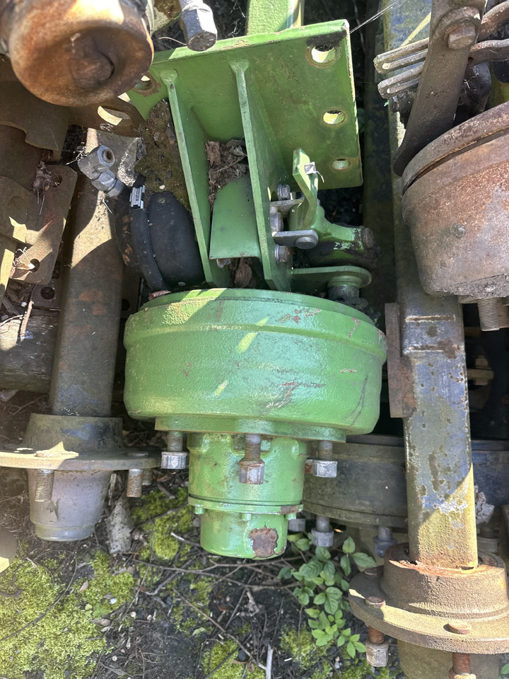 Krone Comprima - oś Piasta koła - Glavina kotača za Poljoprivredni strojevi: slika Krone Comprima - oś Piasta koła - Glavina kotača za Poljoprivredni strojevi Krone Comprima - oś Piasta koła - Glavina kotača za Poljoprivredni strojevi: slika Krone Comprima - oś Piasta koła - Glavina kotača za Poljoprivredni strojevi