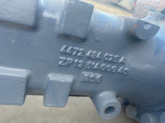 Liebherr L506 Stereo Most napędowy ZF APL-R 725 / 4472484024C / 4472434025A - Osovina i dijelovi za Građevinski strojevi: slika Liebherr L506 Stereo Most napędowy ZF APL-R 725 / 4472484024C / 4472434025A - Osovina i dijelovi za Građevinski strojevi Liebherr L506 Stereo Most napędowy ZF APL-R 725 / 4472484024C / 4472434025A - Osovina i dijelovi za Građevinski strojevi: slika Liebherr L506 Stereo Most napędowy ZF APL-R 725 / 4472484024C / 4472434025A - Osovina i dijelovi za Građevinski strojevi