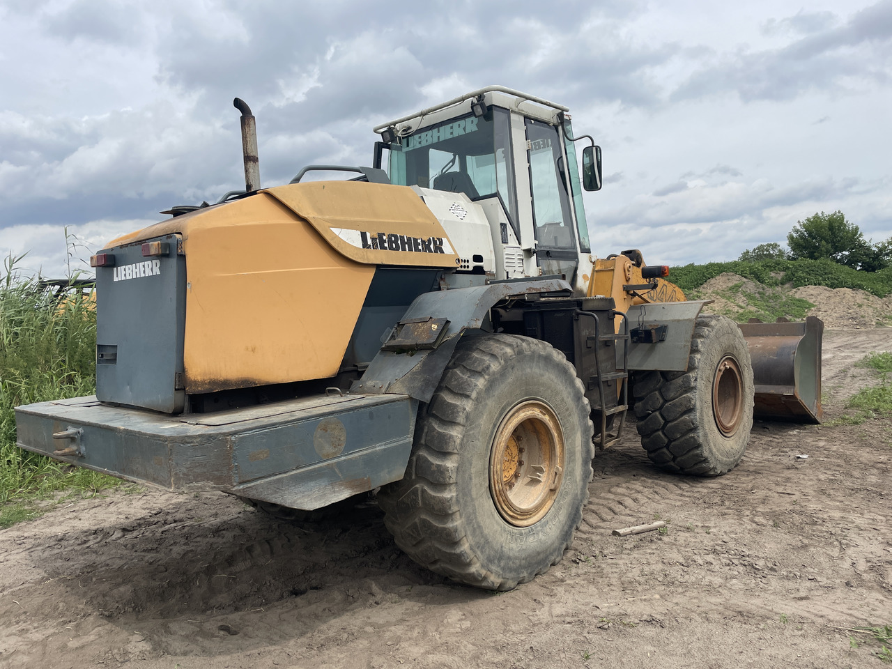 Liebherr L544 - na części - most kabina skrzynia biegów silnik - Mjenjač za Poljoprivredni strojevi: slika Liebherr L544 - na części - most kabina skrzynia biegów silnik - Mjenjač za Poljoprivredni strojevi Liebherr L544 - na części - most kabina skrzynia biegów silnik - Mjenjač za Poljoprivredni strojevi: slika Liebherr L544 - na części - most kabina skrzynia biegów silnik - Mjenjač za Poljoprivredni strojevi