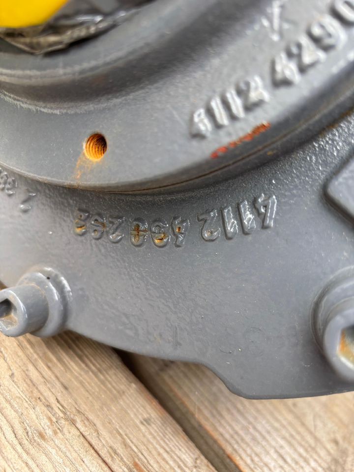 MT-L 3015-II Dyfer Dyferencjał Mechanizm Różnicowy Atak Wał CZĘŚCI - Diferencijalni zupčanik za Poljoprivredni strojevi: slika MT-L 3015-II Dyfer Dyferencjał Mechanizm Różnicowy Atak Wał CZĘŚCI - Diferencijalni zupčanik za Poljoprivredni strojevi MT-L 3015-II Dyfer Dyferencjał Mechanizm Różnicowy Atak Wał CZĘŚCI - Diferencijalni zupčanik za Poljoprivredni strojevi: slika MT-L 3015-II Dyfer Dyferencjał Mechanizm Różnicowy Atak Wał CZĘŚCI - Diferencijalni zupčanik za Poljoprivredni strojevi