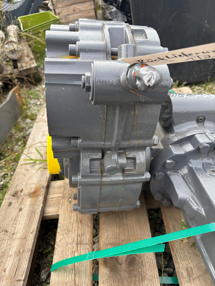 MT-L 3015-II Półoś Przegub Krzyżaki CZĘŚCI - Polosovina za Poljoprivredni strojevi: slika MT-L 3015-II Półoś Przegub Krzyżaki CZĘŚCI - Polosovina za Poljoprivredni strojevi MT-L 3015-II Półoś Przegub Krzyżaki CZĘŚCI - Polosovina za Poljoprivredni strojevi: slika MT-L 3015-II Półoś Przegub Krzyżaki CZĘŚCI - Polosovina za Poljoprivredni strojevi