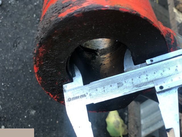 Manitou 524 - Siłownik Wychyłu Łyźki - Hidraulični cilindar za Poljoprivredni strojevi: slika Manitou 524 - Siłownik Wychyłu Łyźki - Hidraulični cilindar za Poljoprivredni strojevi Manitou 524 - Siłownik Wychyłu Łyźki - Hidraulični cilindar za Poljoprivredni strojevi: slika Manitou 524 - Siłownik Wychyłu Łyźki - Hidraulični cilindar za Poljoprivredni strojevi