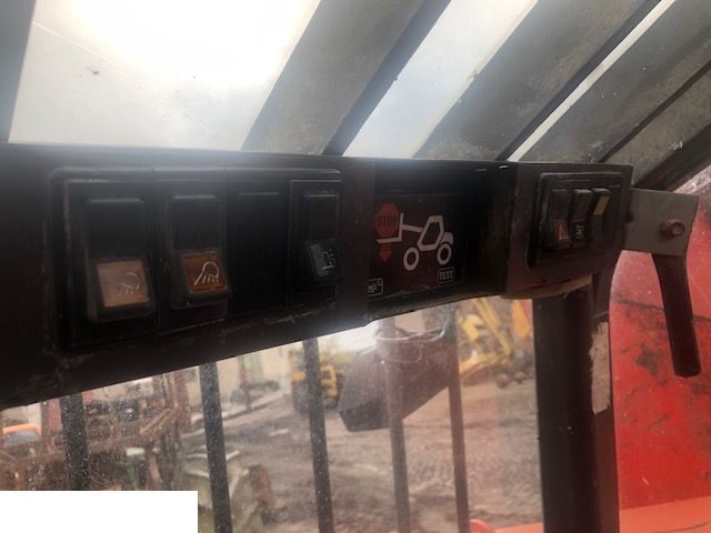 Manitou 626 - Obudowa - Karoserija i eksterijer za Teleskopski rukovatelj: slika Manitou 626 - Obudowa - Karoserija i eksterijer za Teleskopski rukovatelj Manitou 626 - Obudowa - Karoserija i eksterijer za Teleskopski rukovatelj: slika Manitou 626 - Obudowa - Karoserija i eksterijer za Teleskopski rukovatelj