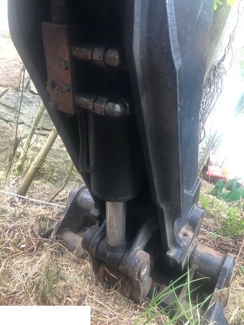 Manitou 634 - Siłownik Wychyłu Poziomowania - Hidraulični cilindar za Poljoprivredni strojevi: slika Manitou 634 - Siłownik Wychyłu Poziomowania - Hidraulični cilindar za Poljoprivredni strojevi Manitou 634 - Siłownik Wychyłu Poziomowania - Hidraulični cilindar za Poljoprivredni strojevi: slika Manitou 634 - Siłownik Wychyłu Poziomowania - Hidraulični cilindar za Poljoprivredni strojevi
