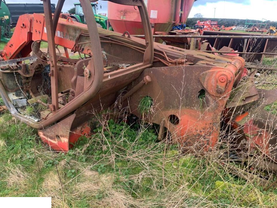 Manitou 731 - SILNIK Perkins 1104C44T ~ CZĘŚCI - Motor za Poljoprivredni strojevi: slika Manitou 731 - SILNIK Perkins 1104C44T ~ CZĘŚCI - Motor za Poljoprivredni strojevi Manitou 731 - SILNIK Perkins 1104C44T ~ CZĘŚCI - Motor za Poljoprivredni strojevi: slika Manitou 731 - SILNIK Perkins 1104C44T ~ CZĘŚCI - Motor za Poljoprivredni strojevi