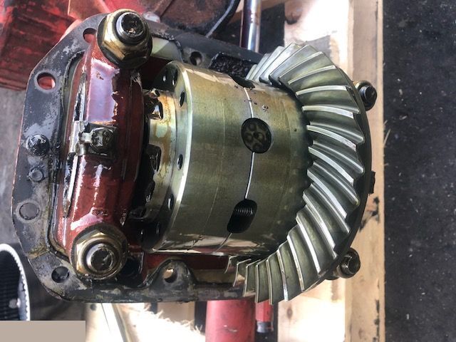 Manitou Carraro - Mechanizm Róźnicowy - Diferencijalni zupčanik za Poljoprivredni strojevi: slika Manitou Carraro - Mechanizm Róźnicowy - Diferencijalni zupčanik za Poljoprivredni strojevi Manitou Carraro - Mechanizm Róźnicowy - Diferencijalni zupčanik za Poljoprivredni strojevi: slika Manitou Carraro - Mechanizm Róźnicowy - Diferencijalni zupčanik za Poljoprivredni strojevi
