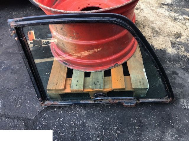 Manitou - Drzwi Górne Z Szybą - Vrata i dijelovi za Oprema za rukovanje materijalima: slika Manitou - Drzwi Górne Z Szybą - Vrata i dijelovi za Oprema za rukovanje materijalima Manitou - Drzwi Górne Z Szybą - Vrata i dijelovi za Oprema za rukovanje materijalima: slika Manitou - Drzwi Górne Z Szybą - Vrata i dijelovi za Oprema za rukovanje materijalima