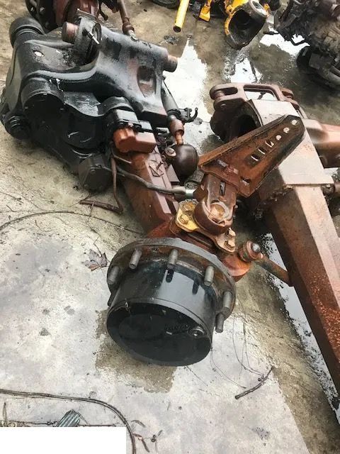 Ovjes za Poljoprivredni strojevi Massey Ferguson 6495 - AMORTYZACJA OSI [CZĘŚCI]: slika Ovjes za Poljoprivredni strojevi Massey Ferguson 6495 - AMORTYZACJA OSI [CZĘŚCI]