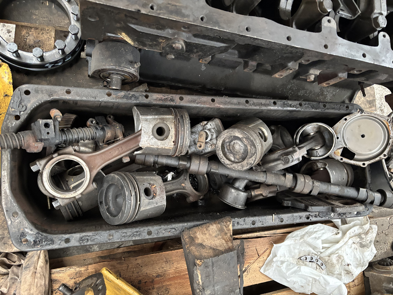 Massey Ferguson 7256 Silnik MT42595 CNT10283 Blok Tłok Wał CZĘŚCI - Motor i dijelovi za Poljoprivredni strojevi: slika  Massey Ferguson 7256 Silnik MT42595 CNT10283 Blok Tłok Wał CZĘŚCI - Motor i dijelovi za Poljoprivredni strojevi Massey Ferguson 7256 Silnik MT42595 CNT10283 Blok Tłok Wał CZĘŚCI - Motor i dijelovi za Poljoprivredni strojevi: slika  Massey Ferguson 7256 Silnik MT42595 CNT10283 Blok Tłok Wał CZĘŚCI - Motor i dijelovi za Poljoprivredni strojevi