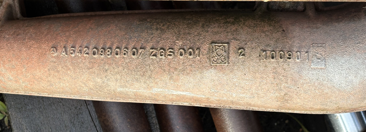 Mercedes A5420980607 5420980607 Kolektor - Ispušna grana za Kamion: slika Mercedes A5420980607 5420980607 Kolektor - Ispušna grana za Kamion Mercedes A5420980607 5420980607 Kolektor - Ispušna grana za Kamion: slika Mercedes A5420980607 5420980607 Kolektor - Ispušna grana za Kamion