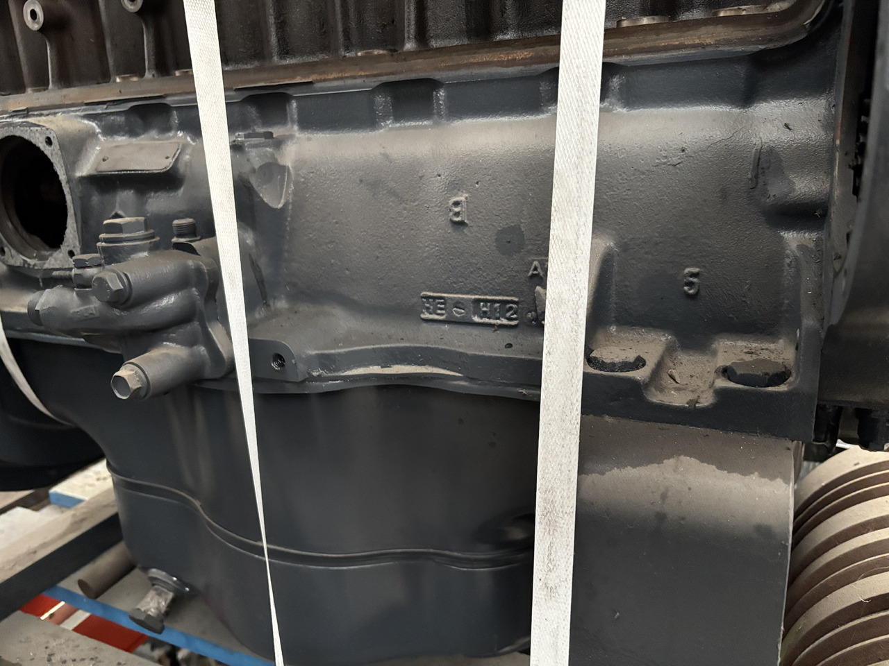 Mercedes OM 352 OM 352 5,7 L Silnik Blok Pokrywa CZĘŚCI 3520150201 3621880102 - Motor i dijelovi za Kamion: slika Mercedes OM 352 OM 352 5,7 L Silnik Blok Pokrywa CZĘŚCI 3520150201 3621880102 - Motor i dijelovi za Kamion Mercedes OM 352 OM 352 5,7 L Silnik Blok Pokrywa CZĘŚCI 3520150201 3621880102 - Motor i dijelovi za Kamion: slika Mercedes OM 352 OM 352 5,7 L Silnik Blok Pokrywa CZĘŚCI 3520150201 3621880102 - Motor i dijelovi za Kamion