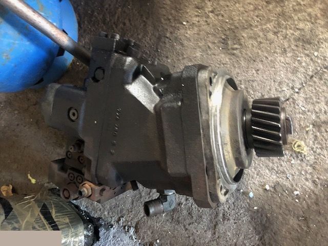 Merlo - Hydromotor - Hidraulični motor za Poljoprivredni strojevi: slika Merlo - Hydromotor - Hidraulični motor za Poljoprivredni strojevi Merlo - Hydromotor - Hidraulični motor za Poljoprivredni strojevi: slika Merlo - Hydromotor - Hidraulični motor za Poljoprivredni strojevi