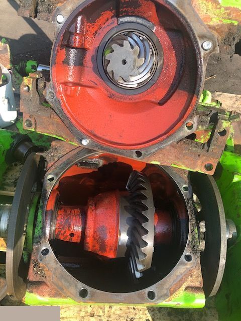 Merlo - Mechanizm Róźnicowy - Diferencijalni zupčanik za Poljoprivredni strojevi: slika Merlo - Mechanizm Róźnicowy - Diferencijalni zupčanik za Poljoprivredni strojevi Merlo - Mechanizm Róźnicowy - Diferencijalni zupčanik za Poljoprivredni strojevi: slika Merlo - Mechanizm Róźnicowy - Diferencijalni zupčanik za Poljoprivredni strojevi
