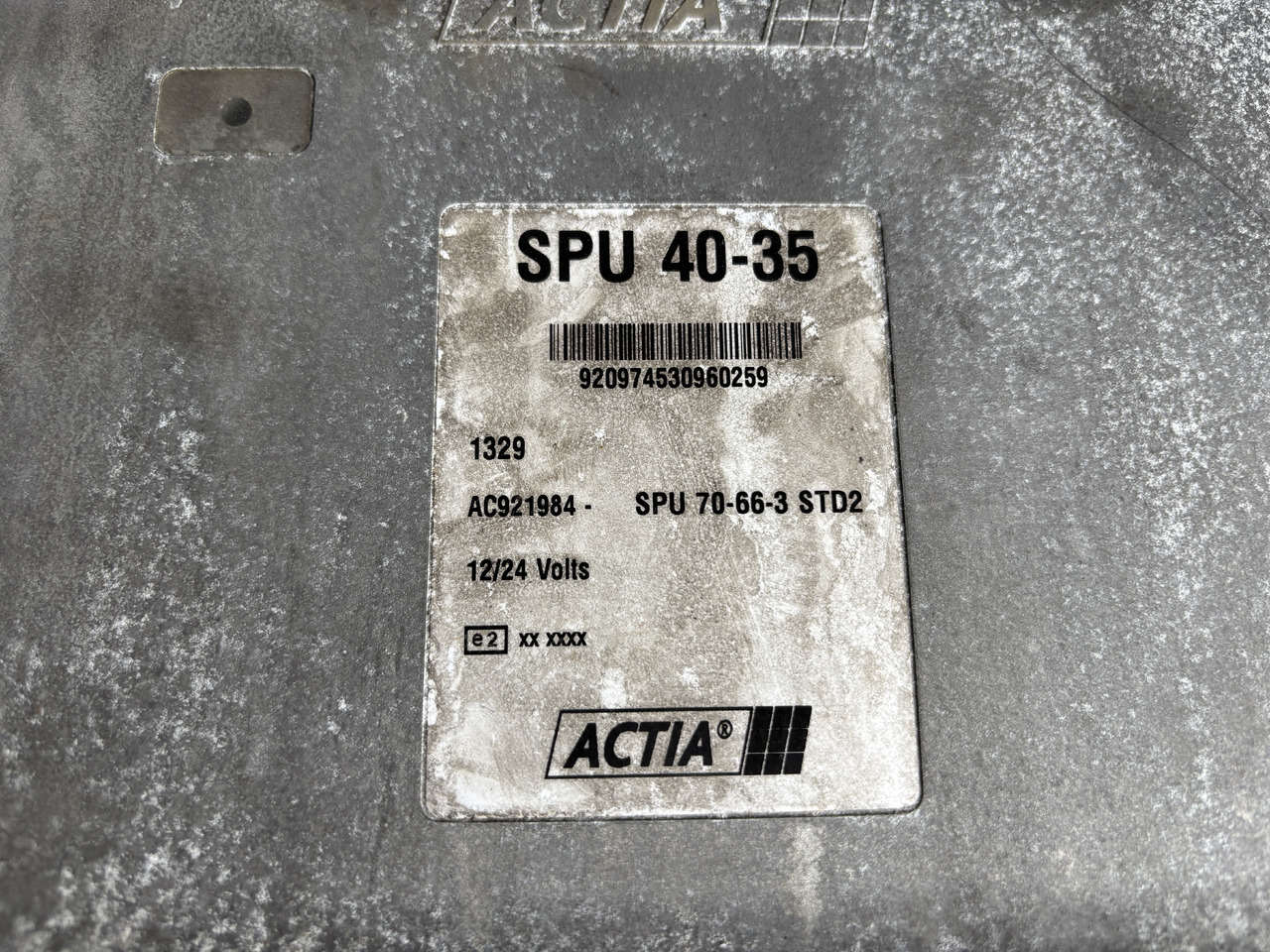 Moduł sterownik Terex Actia SPU 40-35 AC921984 70-66-3 STD2 12/24V 920974530960259 - Upravljačka jedinica (ECU) za Poljoprivredni strojevi: slika Moduł sterownik Terex Actia SPU 40-35 AC921984 70-66-3 STD2 12/24V 920974530960259 - Upravljačka jedinica (ECU) za Poljoprivredni strojevi Moduł sterownik Terex Actia SPU 40-35 AC921984 70-66-3 STD2 12/24V 920974530960259 - Upravljačka jedinica (ECU) za Poljoprivredni strojevi: slika Moduł sterownik Terex Actia SPU 40-35 AC921984 70-66-3 STD2 12/24V 920974530960259 - Upravljačka jedinica (ECU) za Poljoprivredni strojevi