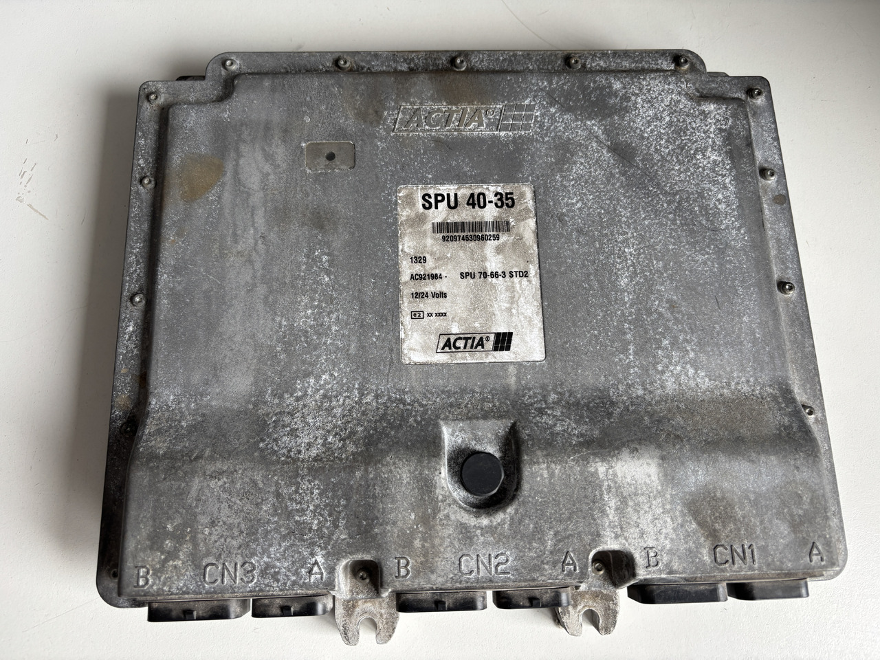 Moduł sterownik Terex Actia SPU 40-35 AC921984 70-66-3 STD2 12/24V 920974530960259 - Upravljačka jedinica (ECU) za Poljoprivredni strojevi: slika Moduł sterownik Terex Actia SPU 40-35 AC921984 70-66-3 STD2 12/24V 920974530960259 - Upravljačka jedinica (ECU) za Poljoprivredni strojevi Moduł sterownik Terex Actia SPU 40-35 AC921984 70-66-3 STD2 12/24V 920974530960259 - Upravljačka jedinica (ECU) za Poljoprivredni strojevi: slika Moduł sterownik Terex Actia SPU 40-35 AC921984 70-66-3 STD2 12/24V 920974530960259 - Upravljačka jedinica (ECU) za Poljoprivredni strojevi
