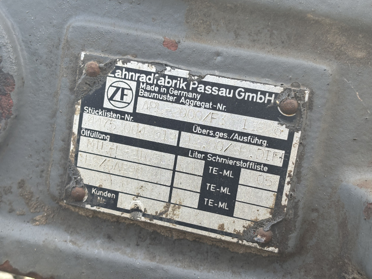 Most ZF Części APL-2000/F3 Dyferencjał Mechanizm Różnicowy Atak Półoś Przekładnia - Diferencijalni zupčanik za Poljoprivredni strojevi: slika Most ZF Części APL-2000/F3 Dyferencjał Mechanizm Różnicowy Atak Półoś Przekładnia - Diferencijalni zupčanik za Poljoprivredni strojevi Most ZF Części APL-2000/F3 Dyferencjał Mechanizm Różnicowy Atak Półoś Przekładnia - Diferencijalni zupčanik za Poljoprivredni strojevi: slika Most ZF Części APL-2000/F3 Dyferencjał Mechanizm Różnicowy Atak Półoś Przekładnia - Diferencijalni zupčanik za Poljoprivredni strojevi