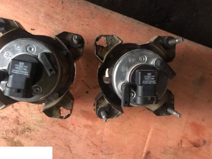 Reflektory claas axion arion GE 12V 85w dot h9 F1 26M - Prednja svjetla za Poljoprivredni strojevi: slika Reflektory claas axion arion GE 12V 85w dot h9 F1 26M - Prednja svjetla za Poljoprivredni strojevi Reflektory claas axion arion GE 12V 85w dot h9 F1 26M - Prednja svjetla za Poljoprivredni strojevi: slika Reflektory claas axion arion GE 12V 85w dot h9 F1 26M - Prednja svjetla za Poljoprivredni strojevi