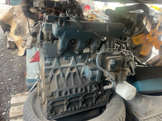 Silnik Kubota V2403 2.434 silnik na części - Motor za Građevinski strojevi: slika Silnik Kubota V2403 2.434 silnik na części - Motor za Građevinski strojevi Silnik Kubota V2403 2.434 silnik na części - Motor za Građevinski strojevi: slika Silnik Kubota V2403 2.434 silnik na części - Motor za Građevinski strojevi