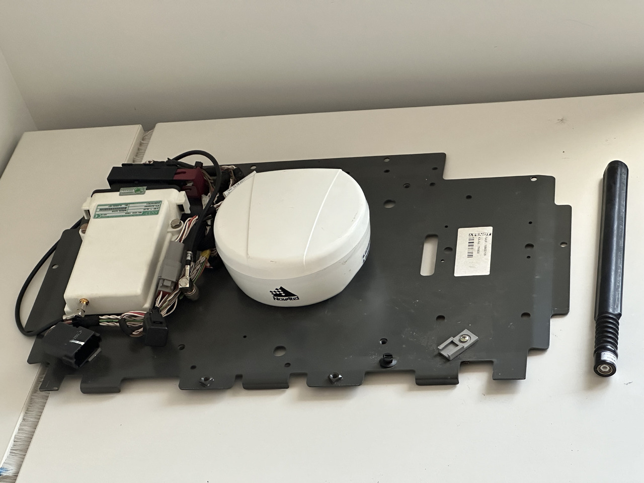 System nawigacyjny do Valtra Fendt Vario guide RTK Novatel - Sustav navigacije za Poljoprivredni strojevi: slika System nawigacyjny do Valtra Fendt Vario guide RTK Novatel - Sustav navigacije za Poljoprivredni strojevi System nawigacyjny do Valtra Fendt Vario guide RTK Novatel - Sustav navigacije za Poljoprivredni strojevi: slika System nawigacyjny do Valtra Fendt Vario guide RTK Novatel - Sustav navigacije za Poljoprivredni strojevi