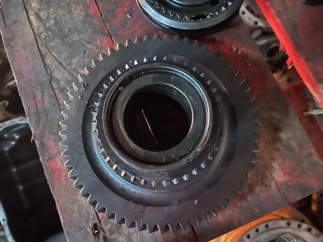 Valtra 700 800 900 tryby skrzyni synchronizatory - Mjenjač i dijelovi za Poljoprivredni strojevi: slika Valtra 700 800 900 tryby skrzyni synchronizatory - Mjenjač i dijelovi za Poljoprivredni strojevi Valtra 700 800 900 tryby skrzyni synchronizatory - Mjenjač i dijelovi za Poljoprivredni strojevi: slika Valtra 700 800 900 tryby skrzyni synchronizatory - Mjenjač i dijelovi za Poljoprivredni strojevi