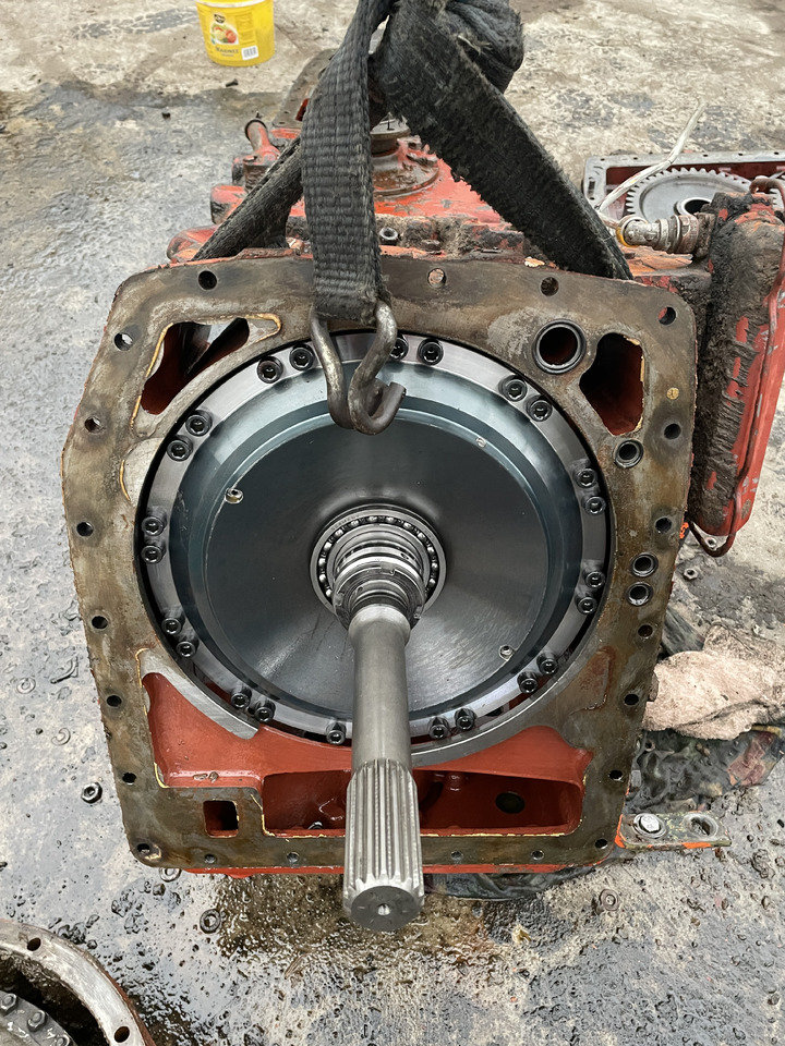 ZF 4PW45H1 Zettelmayer Volvo - skrzynia biegów - flansza 4620332115 - Mjenjač za Poljoprivredni strojevi: slika ZF 4PW45H1 Zettelmayer Volvo - skrzynia biegów - flansza 4620332115 - Mjenjač za Poljoprivredni strojevi ZF 4PW45H1 Zettelmayer Volvo - skrzynia biegów - flansza 4620332115 - Mjenjač za Poljoprivredni strojevi: slika ZF 4PW45H1 Zettelmayer Volvo - skrzynia biegów - flansza 4620332115 - Mjenjač za Poljoprivredni strojevi