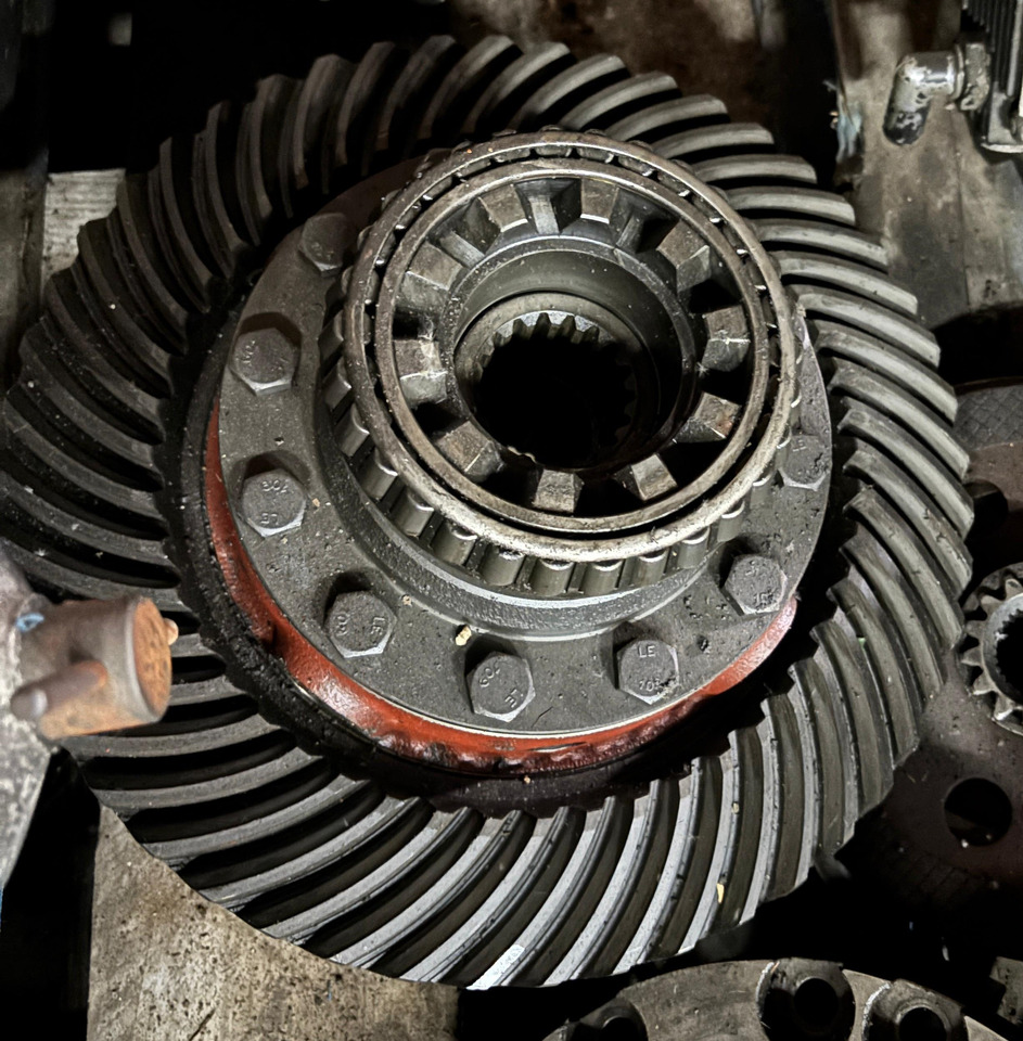 Zetor Forterra Mechanizm Różnicowy 15/48 - Diferencijalni zupčanik za Poljoprivredni strojevi: slika Zetor Forterra Mechanizm Różnicowy 15/48 - Diferencijalni zupčanik za Poljoprivredni strojevi Zetor Forterra Mechanizm Różnicowy 15/48 - Diferencijalni zupčanik za Poljoprivredni strojevi: slika Zetor Forterra Mechanizm Różnicowy 15/48 - Diferencijalni zupčanik za Poljoprivredni strojevi