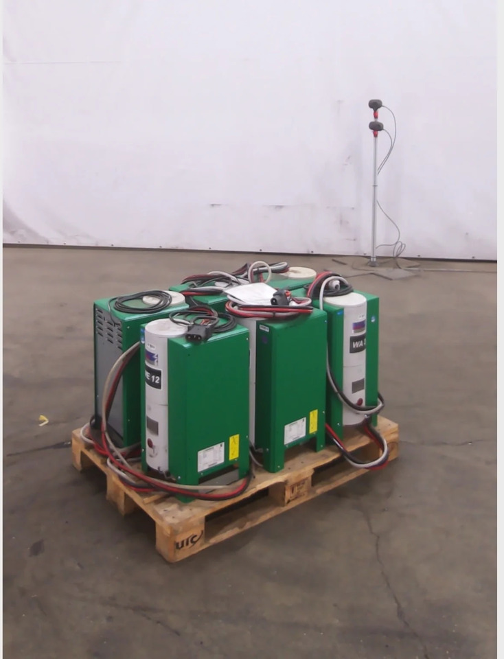 Battery Charger Package 6 pieces - Električni sustav za Oprema za rukovanje materijalima: slika Battery Charger Package 6 pieces - Električni sustav za Oprema za rukovanje materijalima Battery Charger Package 6 pieces - Električni sustav za Oprema za rukovanje materijalima: slika Battery Charger Package 6 pieces - Električni sustav za Oprema za rukovanje materijalima