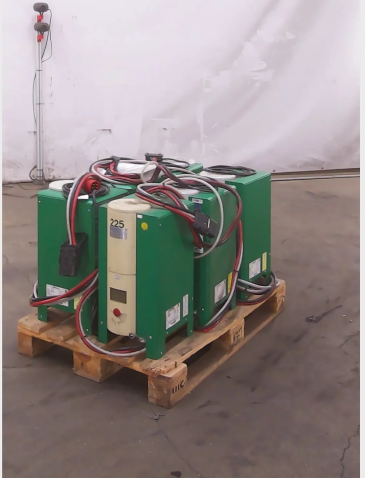 Battery Charger Package 6 pieces - Električni sustav za Oprema za rukovanje materijalima: slika Battery Charger Package 6 pieces - Električni sustav za Oprema za rukovanje materijalima Battery Charger Package 6 pieces - Električni sustav za Oprema za rukovanje materijalima: slika Battery Charger Package 6 pieces - Električni sustav za Oprema za rukovanje materijalima