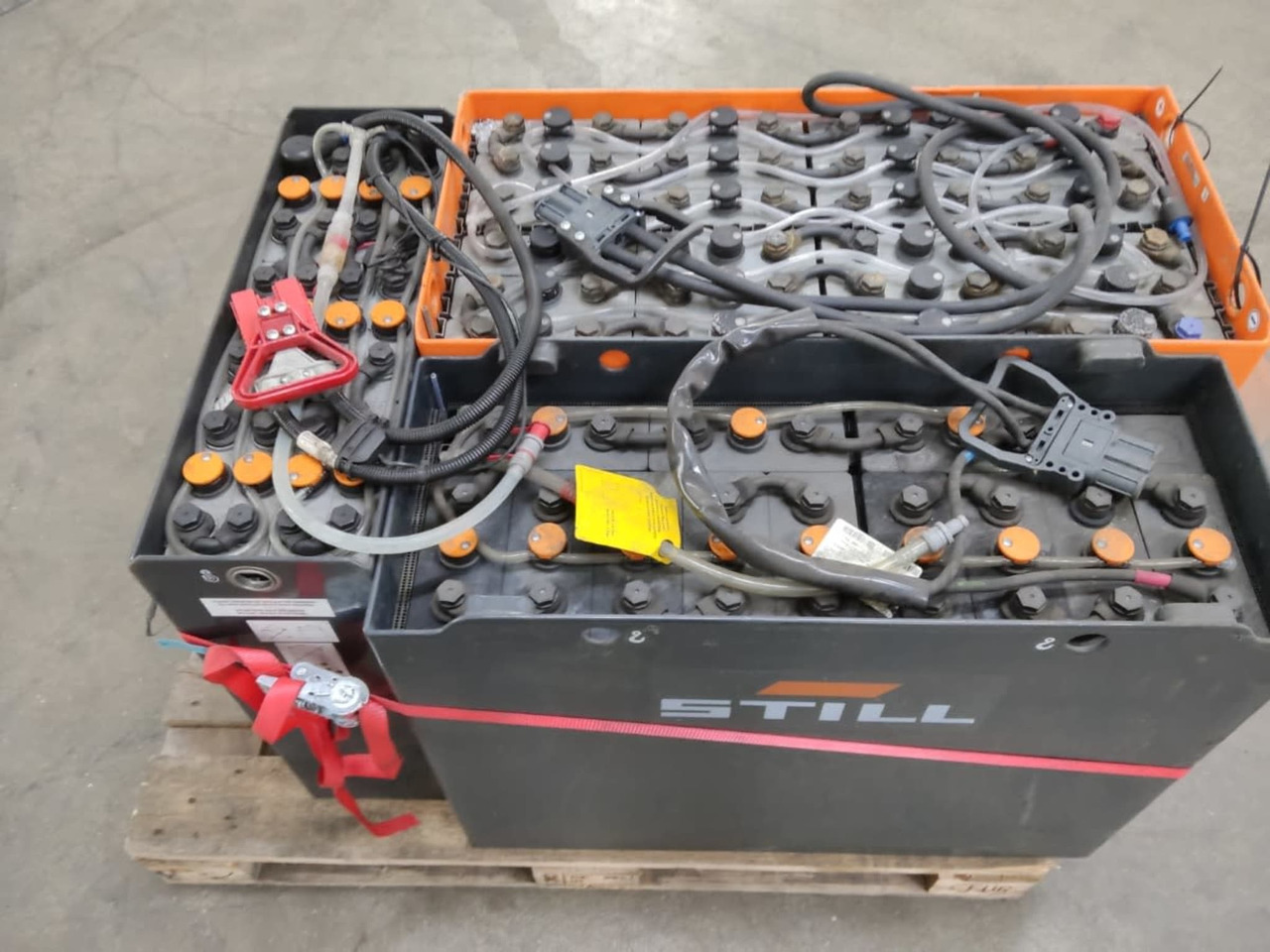 Battery Package 3 pieces - Akumulator za Oprema za rukovanje materijalima: slika Battery Package 3 pieces - Akumulator za Oprema za rukovanje materijalima Battery Package 3 pieces - Akumulator za Oprema za rukovanje materijalima: slika Battery Package 3 pieces - Akumulator za Oprema za rukovanje materijalima