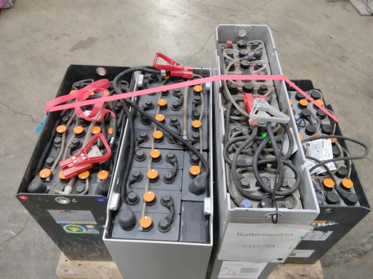 Battery Package 4 pieces - Akumulator za Oprema za rukovanje materijalima: slika Battery Package 4 pieces - Akumulator za Oprema za rukovanje materijalima Battery Package 4 pieces - Akumulator za Oprema za rukovanje materijalima: slika Battery Package 4 pieces - Akumulator za Oprema za rukovanje materijalima