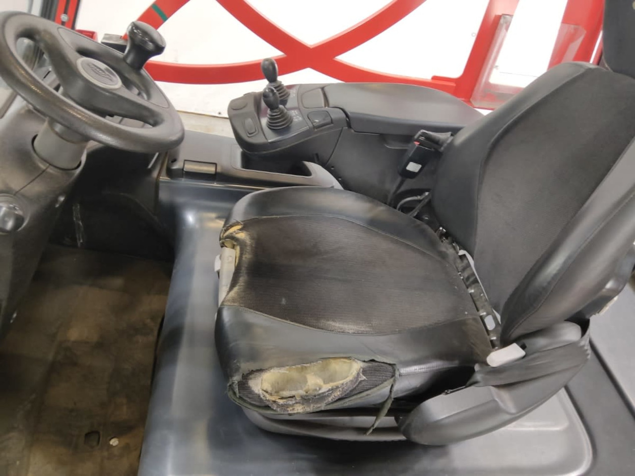 Linde E45HL-01/600 - Električni viličar: slika Linde E45HL-01/600 - Električni viličar Linde E45HL-01/600 - Električni viličar: slika Linde E45HL-01/600 - Električni viličar