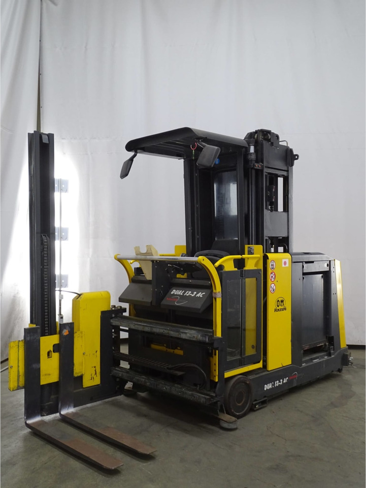 OM Dual13-3 - Komisioner: slika  OM Dual13-3 - Komisioner OM Dual13-3 - Komisioner: slika  OM Dual13-3 - Komisioner