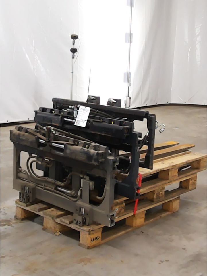 Attachments package 3x Attachments - Priključak za Oprema za rukovanje materijalima: slika Attachments package 3x Attachments - Priključak za Oprema za rukovanje materijalima Attachments package 3x Attachments - Priključak za Oprema za rukovanje materijalima: slika Attachments package 3x Attachments - Priključak za Oprema za rukovanje materijalima