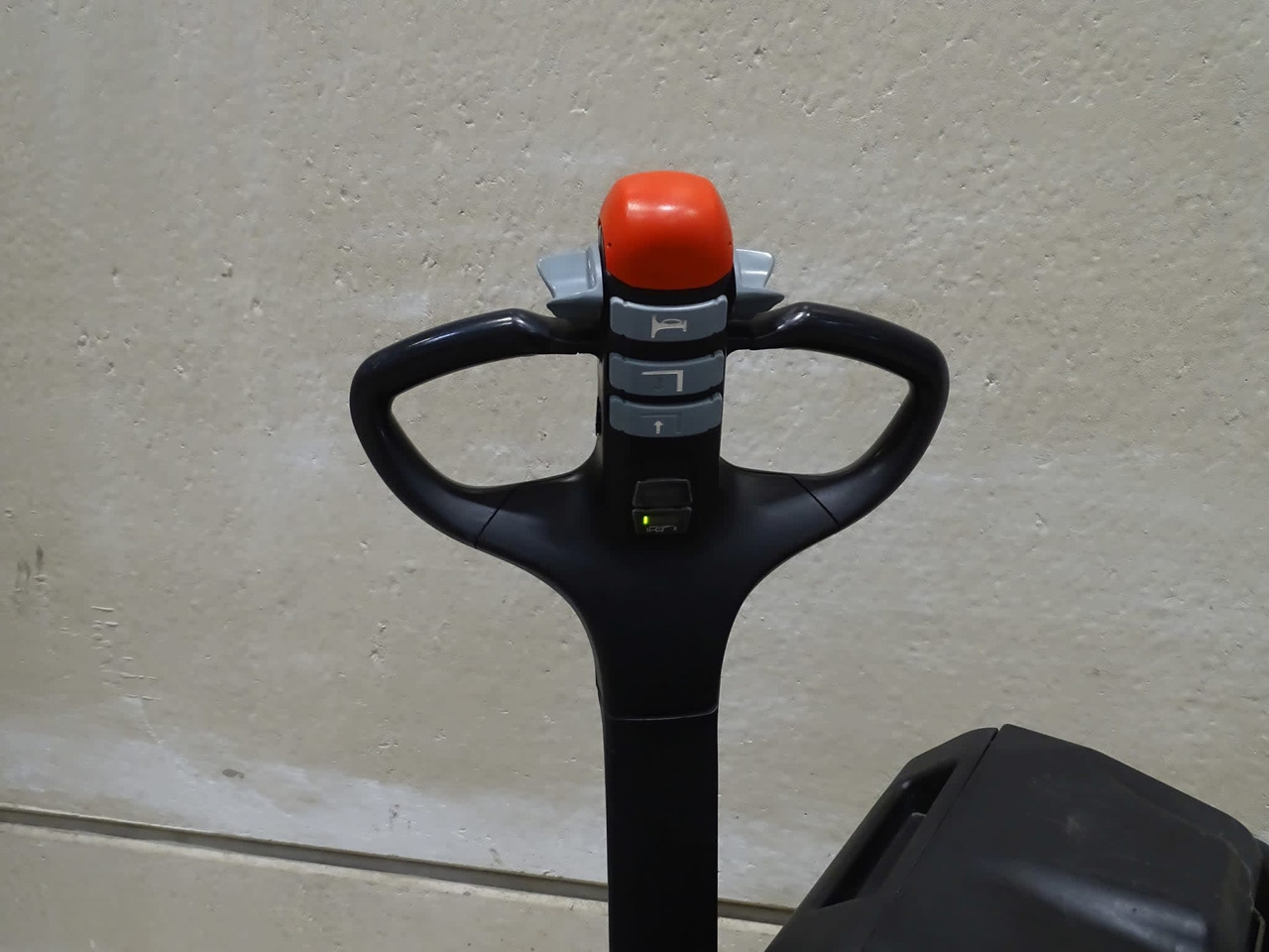 STILL ECU16 - Paletni viličar: slika STILL ECU16 - Paletni viličar STILL ECU16 - Paletni viličar: slika STILL ECU16 - Paletni viličar