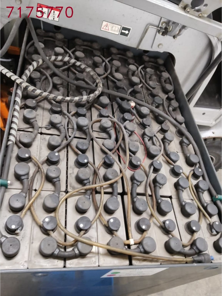 STILL RX60-25 - Električni viličar: slika STILL RX60-25 - Električni viličar STILL RX60-25 - Električni viličar: slika STILL RX60-25 - Električni viličar