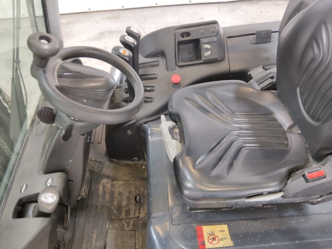 STILL RX60-30L - Električni viličar: slika STILL RX60-30L - Električni viličar STILL RX60-30L - Električni viličar: slika STILL RX60-30L - Električni viličar