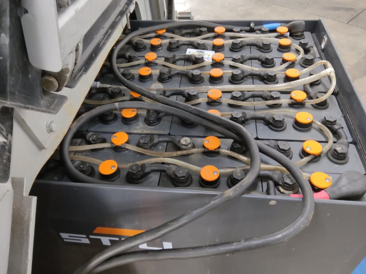 STILL RX60-35 - Električni viličar: slika STILL RX60-35 - Električni viličar STILL RX60-35 - Električni viličar: slika STILL RX60-35 - Električni viličar